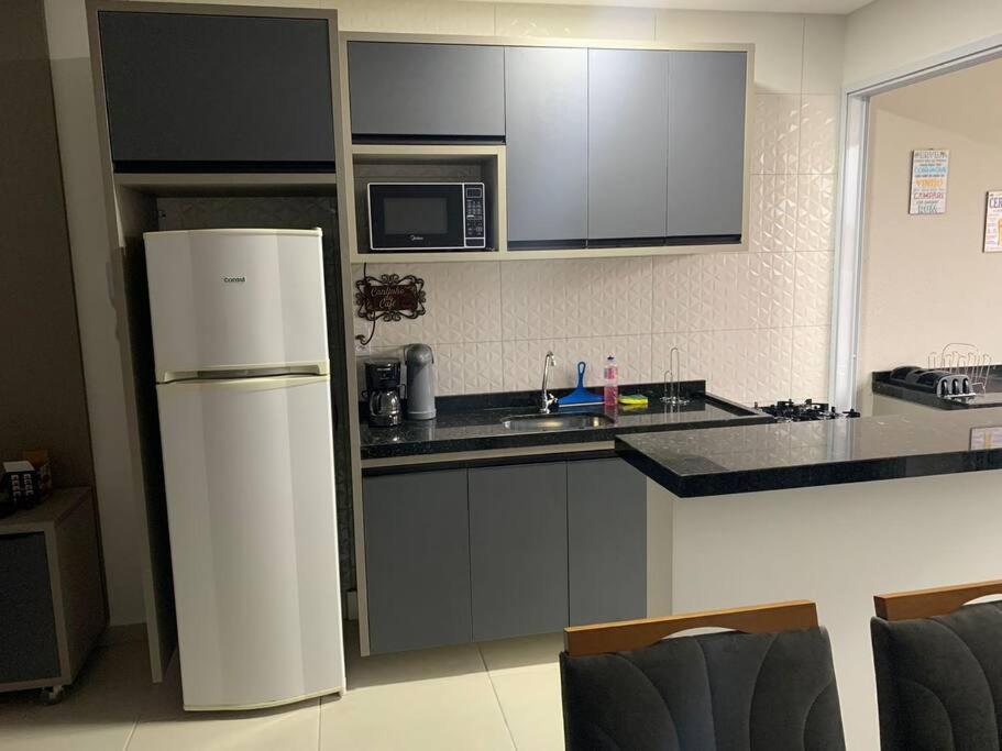 Apartment Alto Padrao Tenorio 2suites Com Ar, Wifi E Piscina Ubatuba